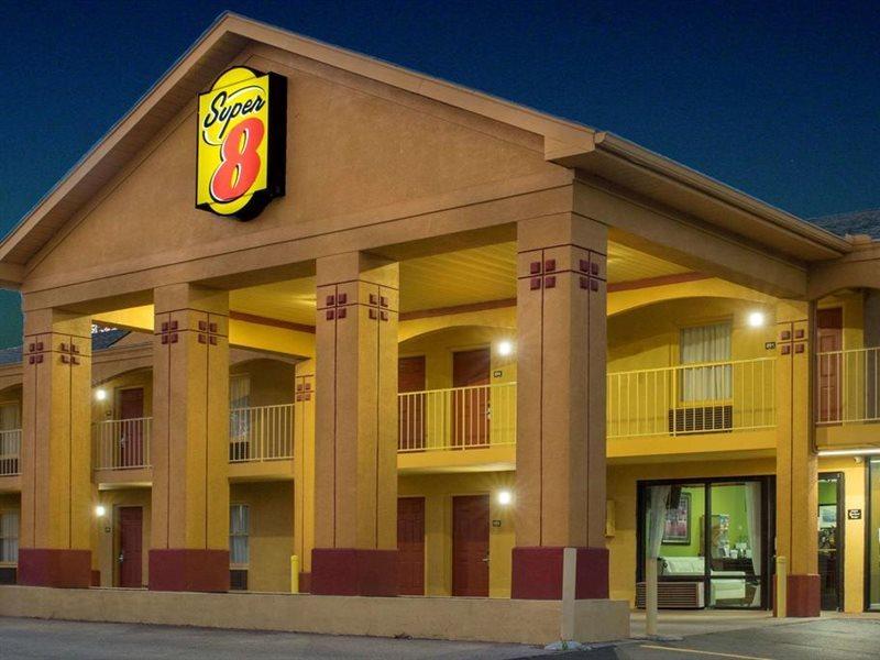 Super 8 By Wyndham Nashville West Exterior photo