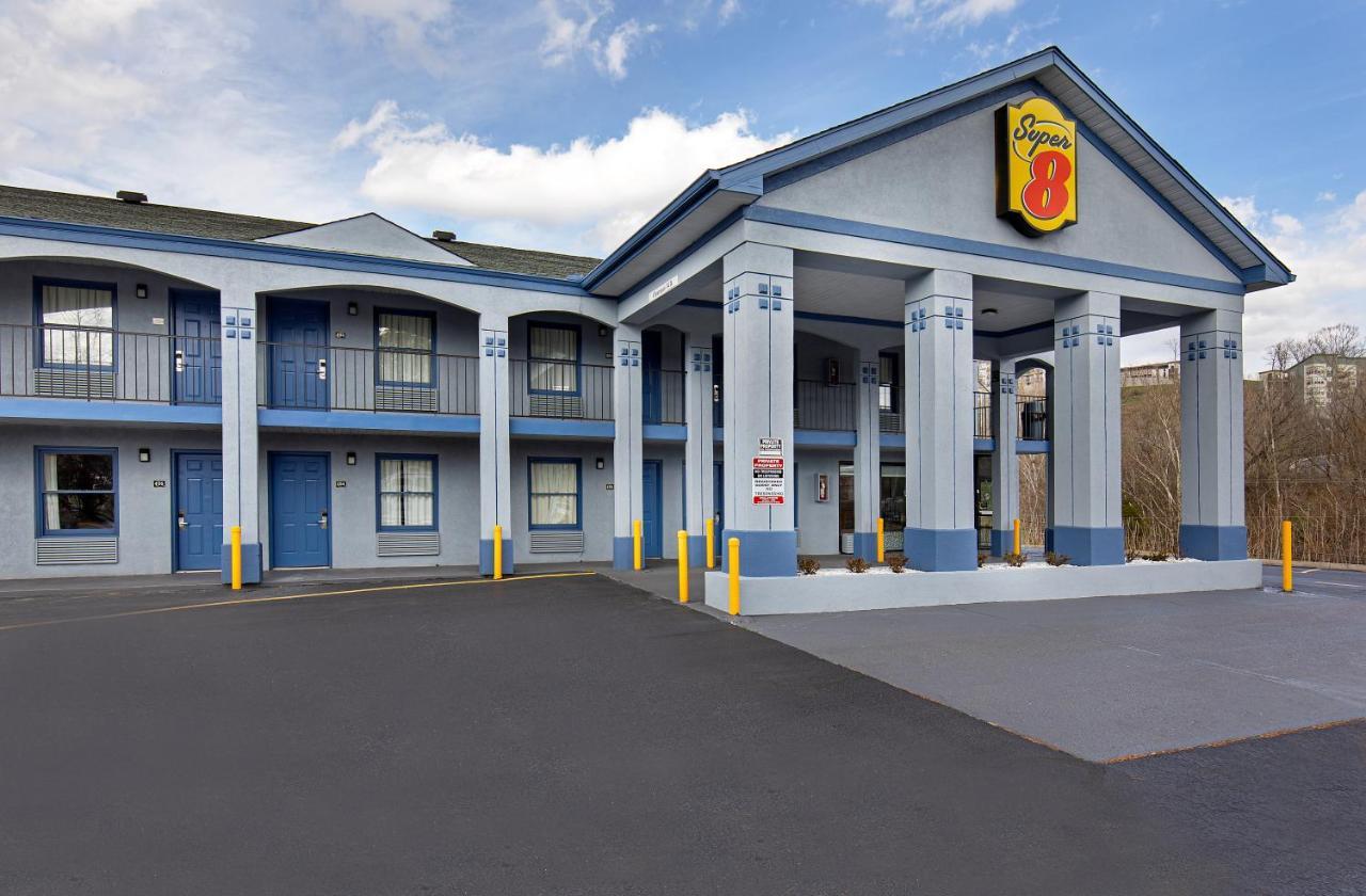 Super 8 By Wyndham Nashville West Exterior photo