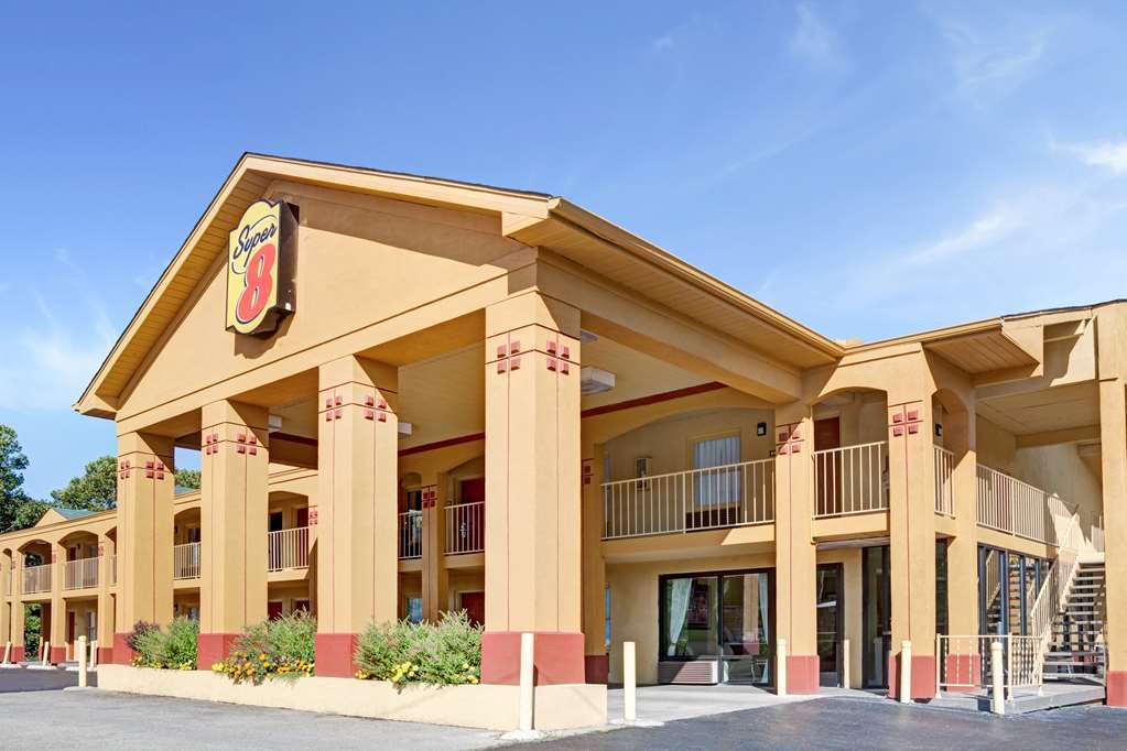 Super 8 By Wyndham Nashville West Exterior photo