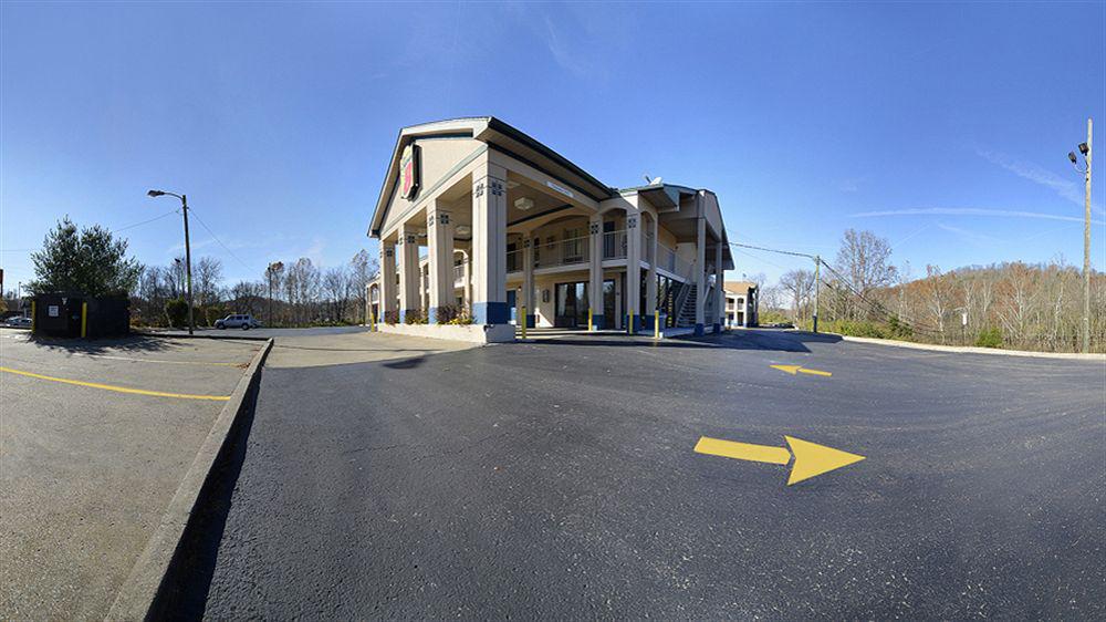 Super 8 By Wyndham Nashville West Exterior photo
